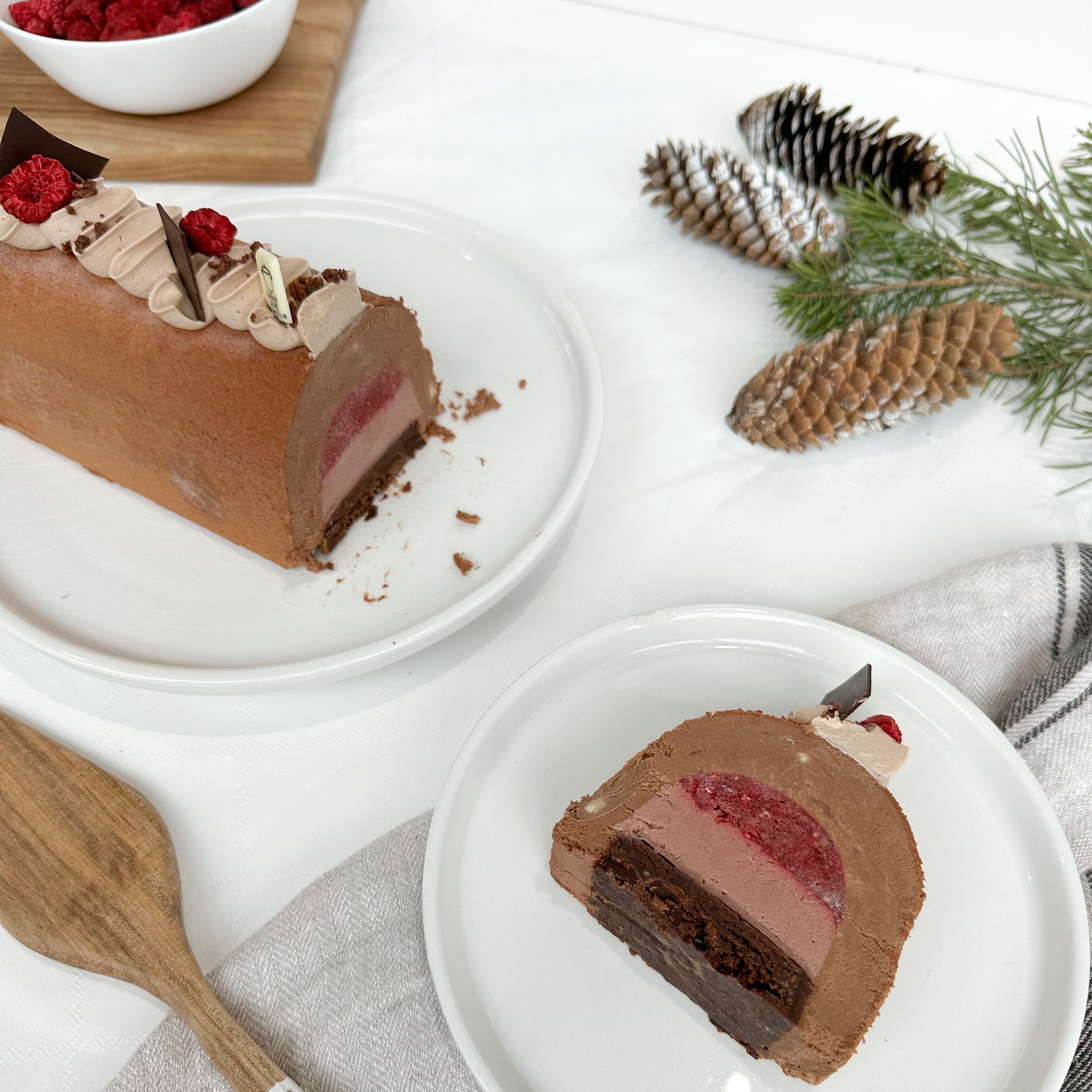 Bûche de Noël Longueuil - Chocolat et framboises