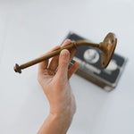 Charger l&#39;image dans la galerie, Porte-savon rotatif de l&#39;écolier en laiton
