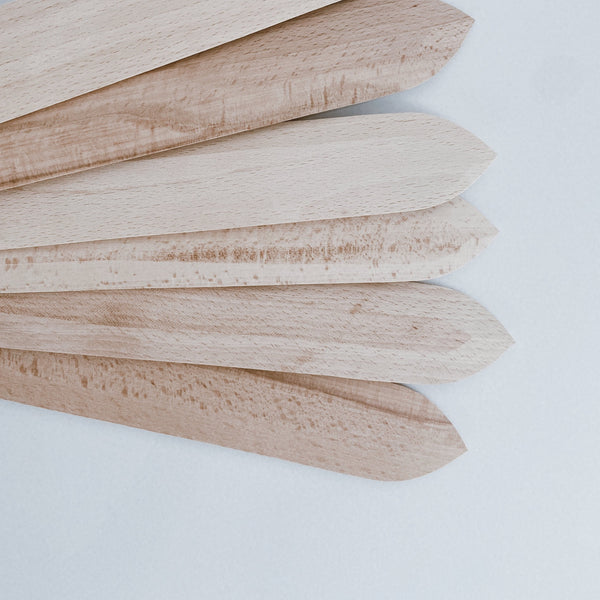 Spatule à crêpes en bois – La Table Vintage